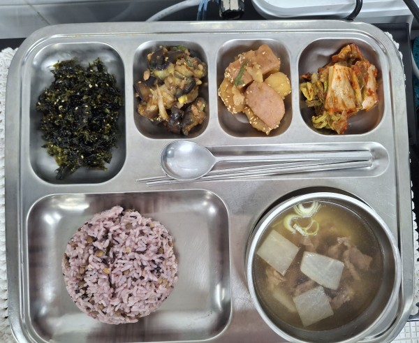 fe4b54011fe34f063213ee9dc9e367f9_1766468